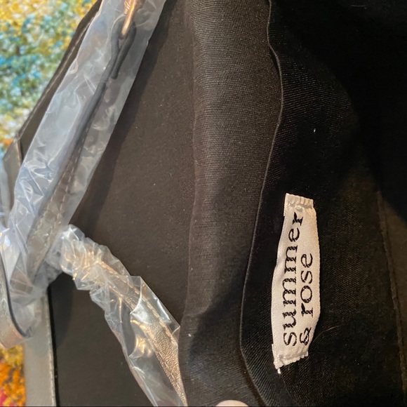 NWOT Clutch purse by Summer Rose 6” x 8” in gold. Straps included. Never… - Picture 4 of 7